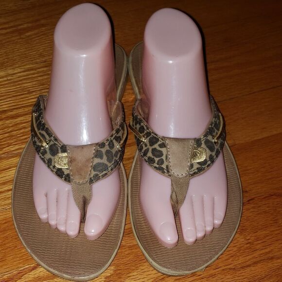 Sperry Leppard Print thong Sandals - Picture 1 of 6